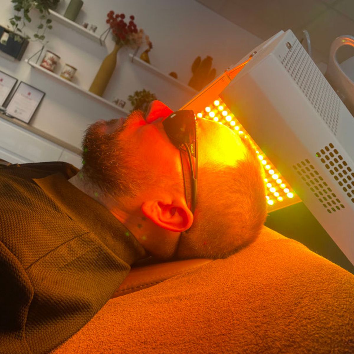 Photobiomodulation capillaire technique de luminothérapie cheveux